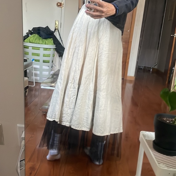 Skirt stain picture - Picture 3 of 3